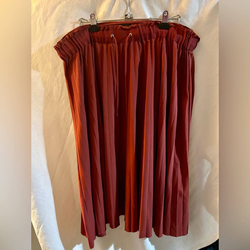 Athleta Pleated Midi Skirt Rust Terracotta Drawstring Waist Size XL